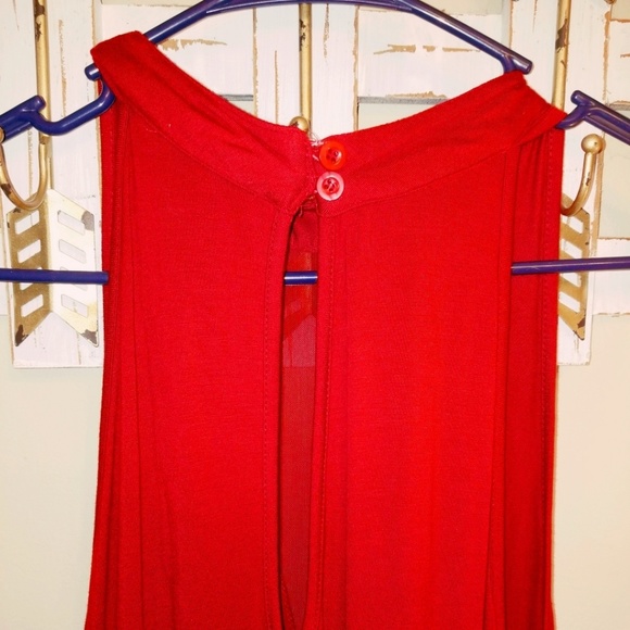 A Dark Red Sexy Dress! - Picture 2 of 5